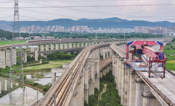 环球策路 巢马城际铁路全线箱梁架设完成    2026年具备开通运营条件_大皖新闻 | 安徽网